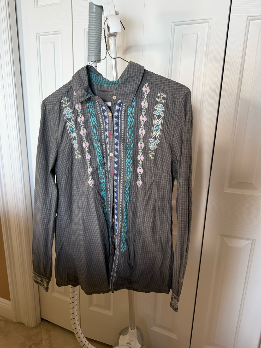 Johnny Was Gray Button-Down Shirt with Turquoise and Pastel Embroidery